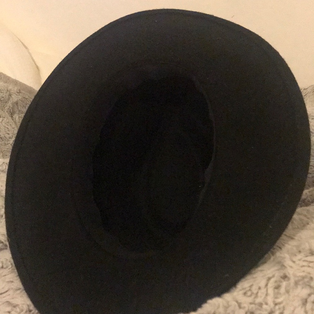 Hat - Picture 3 of 6